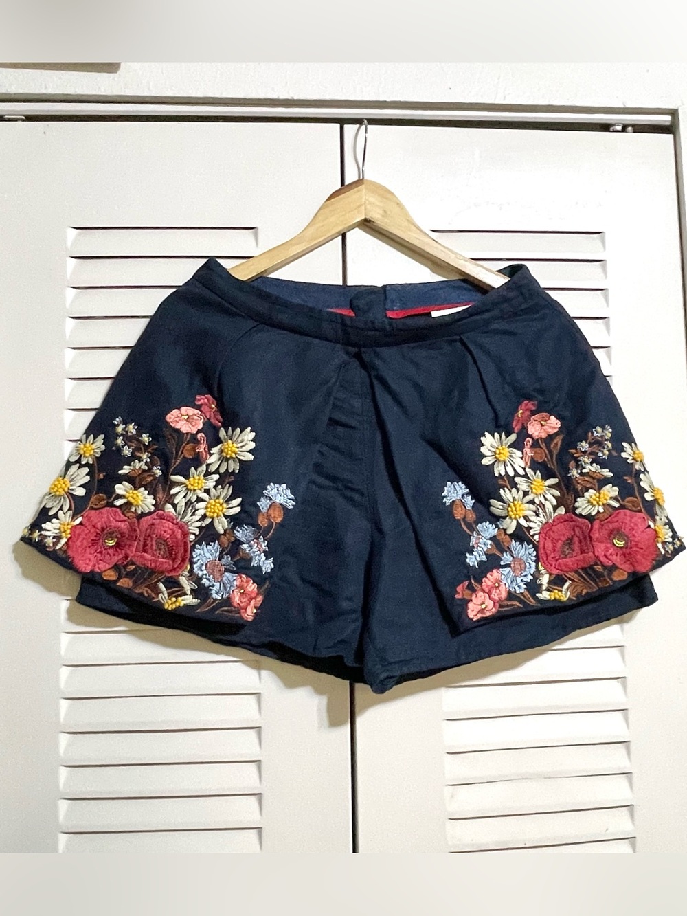 Elevenses Women’s Embroidered Floral Skort Navy Blue Cotton/Linen GUC Size 6